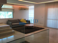 Casa 5 Quartos 322m² 