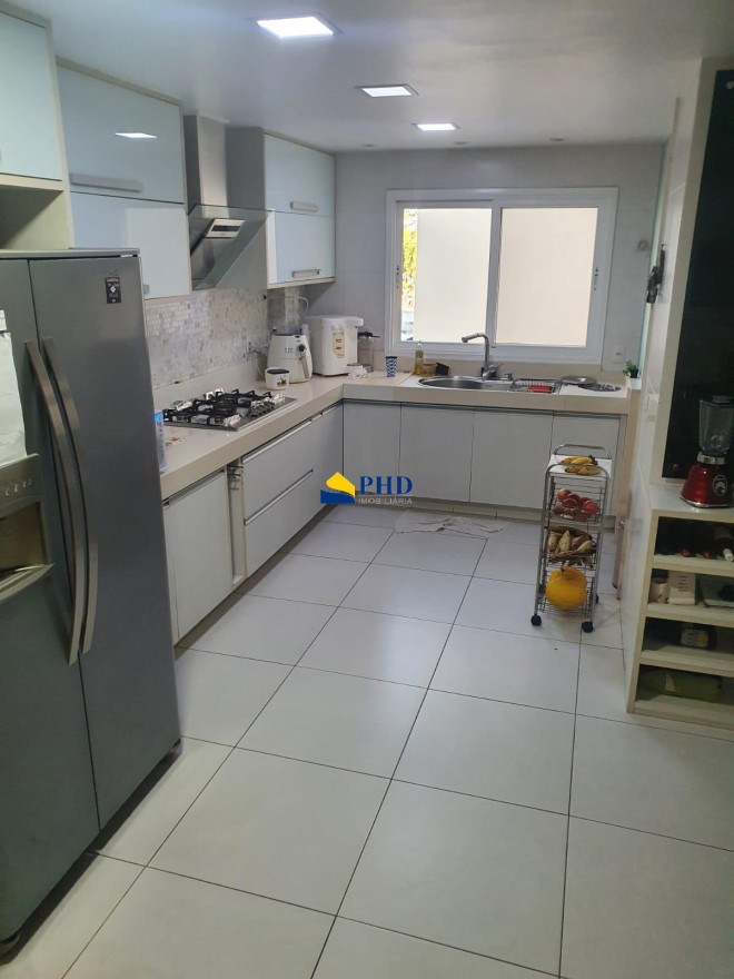 Apartamento 3 Quartos 174m² 