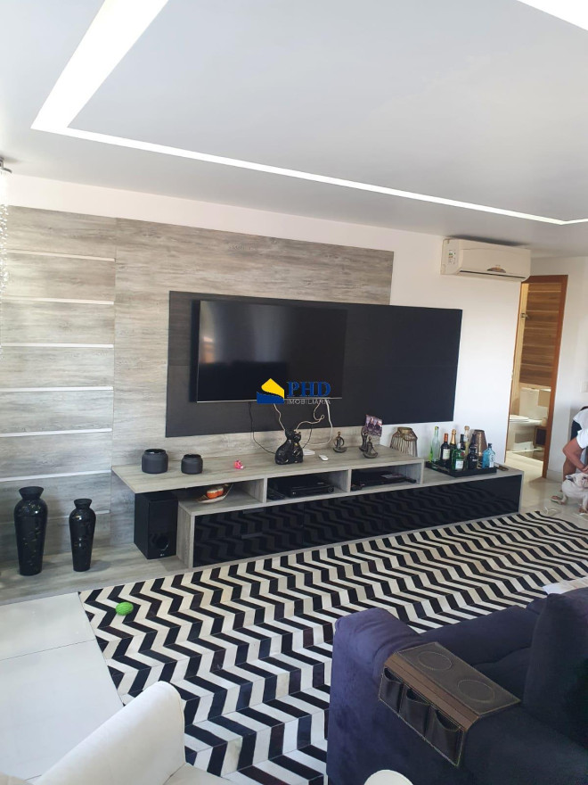 Apartamento 3 Quartos 174m² 